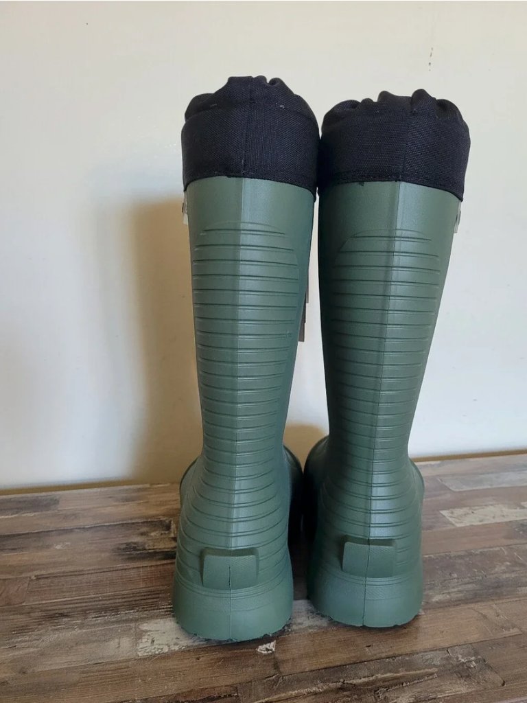 Fubuki Niseko 3.0 Free People Snow Winter Waterproof Boots In Olive Color Size 6 — image 5 of 8